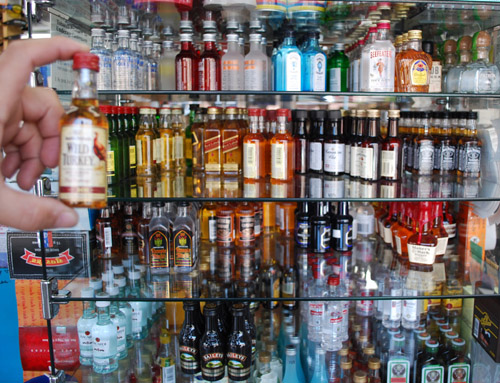 cork_n_bottle_liquors__mini_liquor_bottles_x.jpg